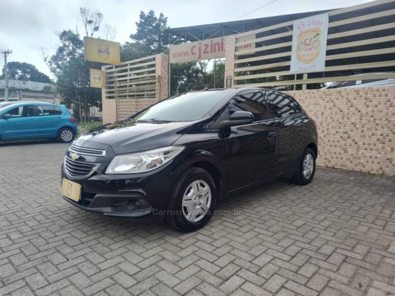 CHEVROLET - ONIX - 2012/2013 - Preta - R$ 39.900,00