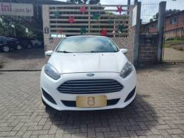 FORD - FIESTA - 2016/2017 - Branca - R$ 47.900,00