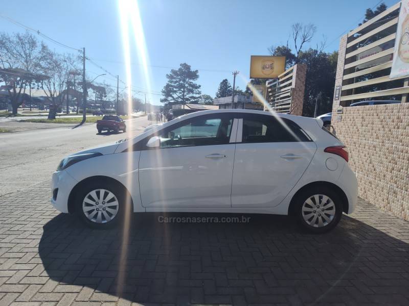 HYUNDAI - HB20 - 2014/2014 - Branca - R$ 43.900,00
