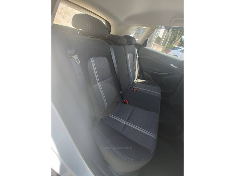 CHEVROLET - TRACKER - 2023/2024 - Branca - R$ 105.900,00