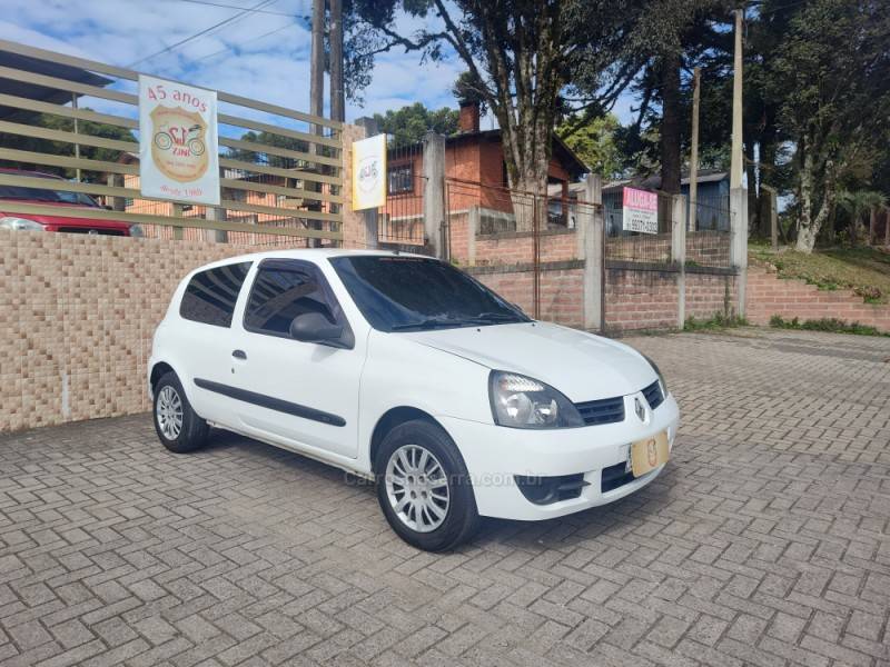 RENAULT - CLIO - 2012/2012 - Branca - R$ 17.900,00