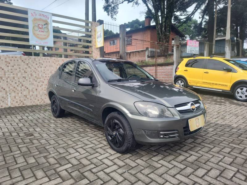 CHEVROLET - PRISMA - 2010/2011 - Verde - R$ 30.900,00