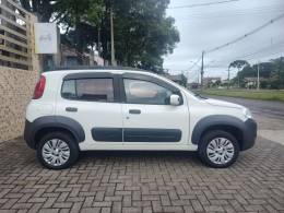 FIAT - UNO - 2011/2012 - Branca - R$ 29.900,00