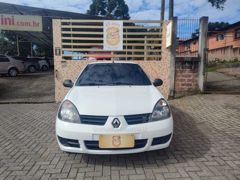 RENAULT - CLIO - 2012/2012 - Branca - R$ 17.900,00