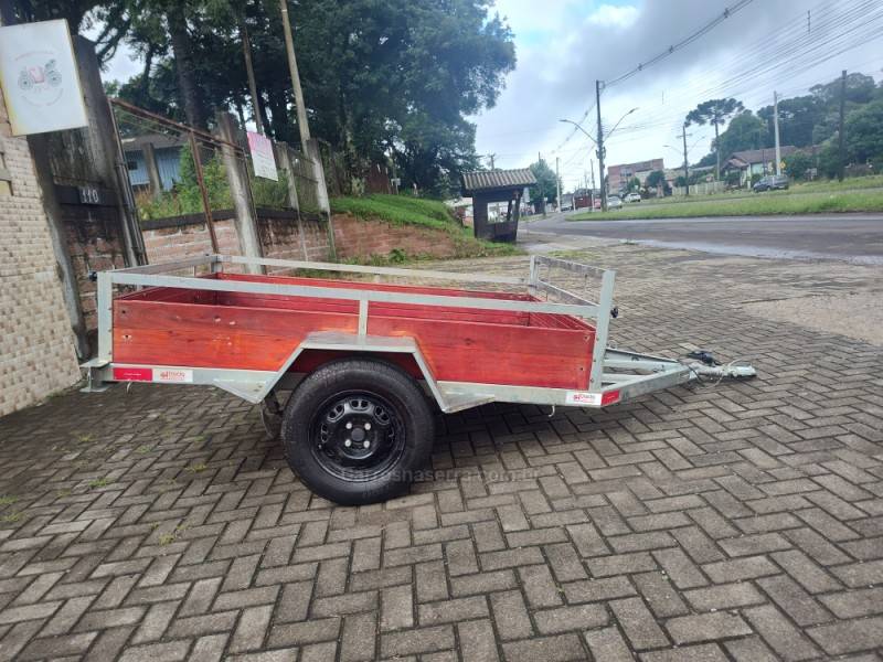 DACLA - PLATAFORMA 1 MOTO - 2025/2025 - Prata - R$ 4.200,00